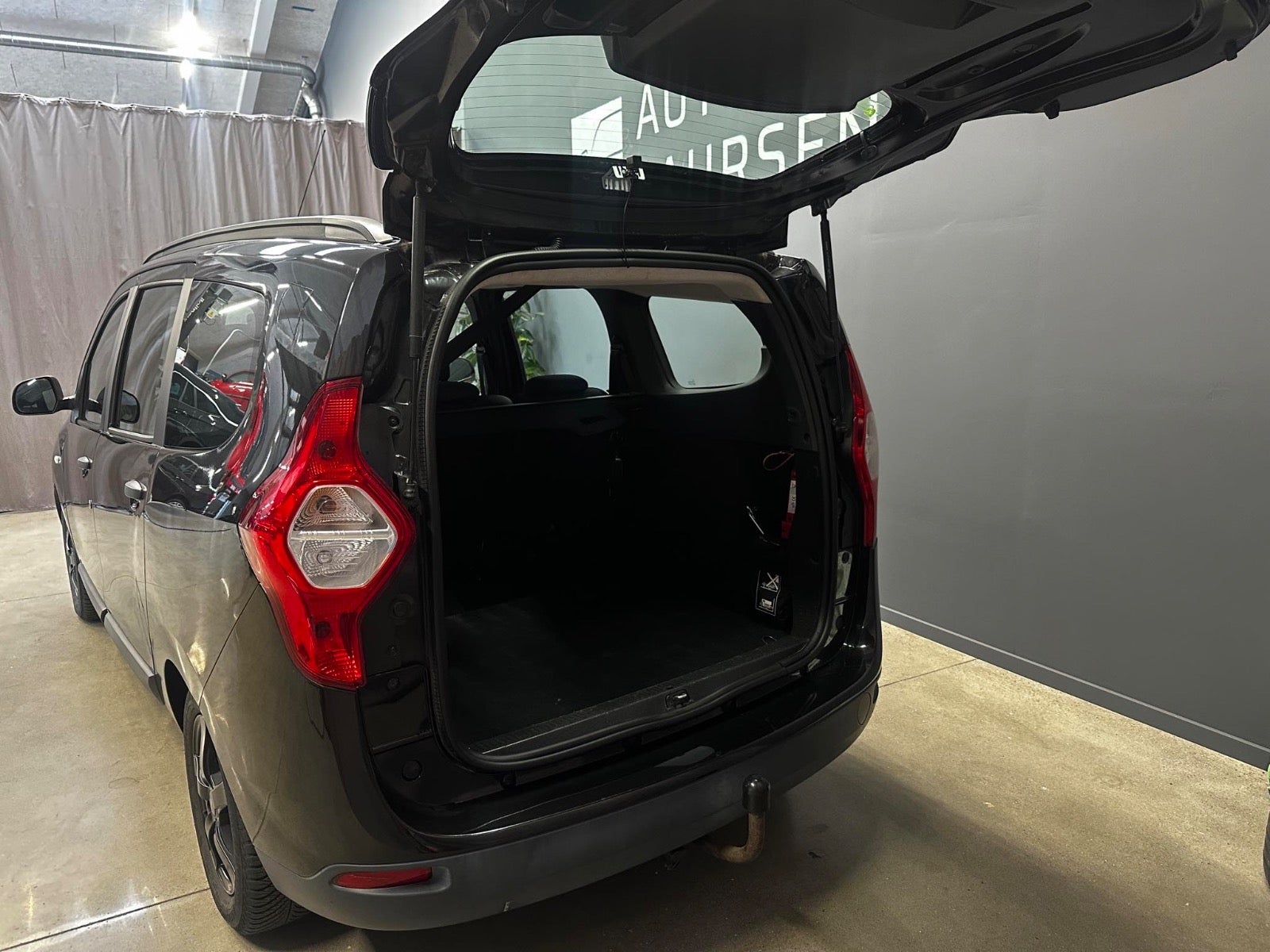 Dacia Lodgy 2013