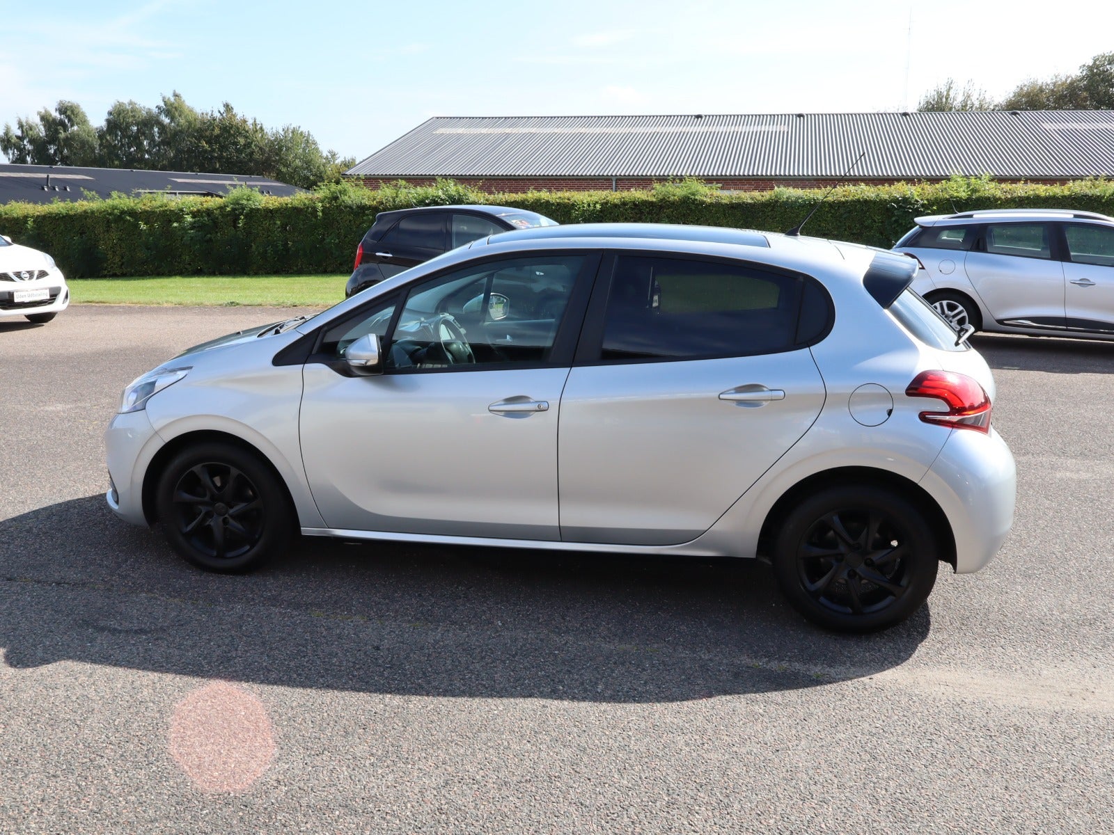 Billede af Peugeot 208 1,6 BlueHDi 100 Chili Sky