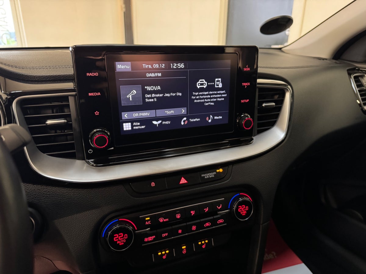 Kia Ceed PHEV Prestige SW DCT