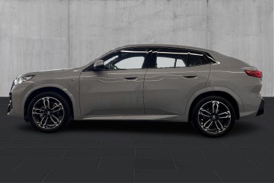 BMW iX2 eDrive20 M-Sport - 1