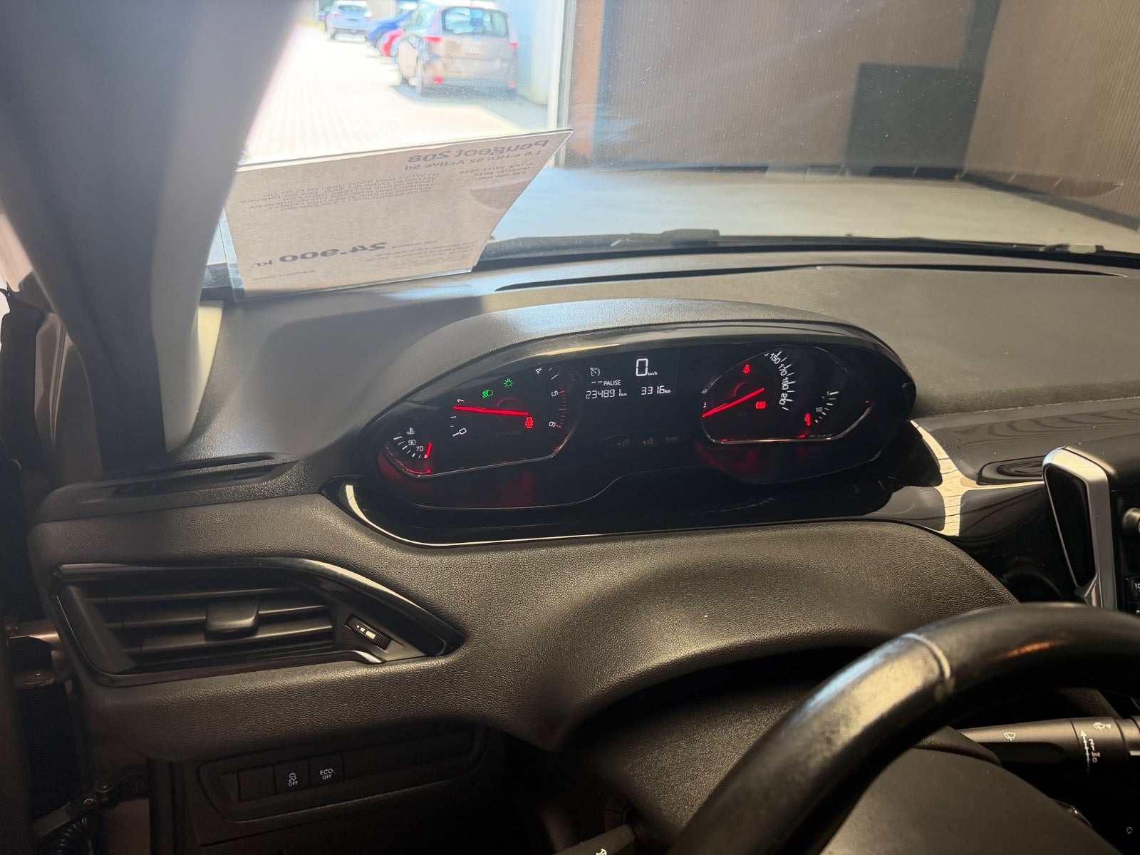 Peugeot 208 e-HDi 92 Active - billede 9