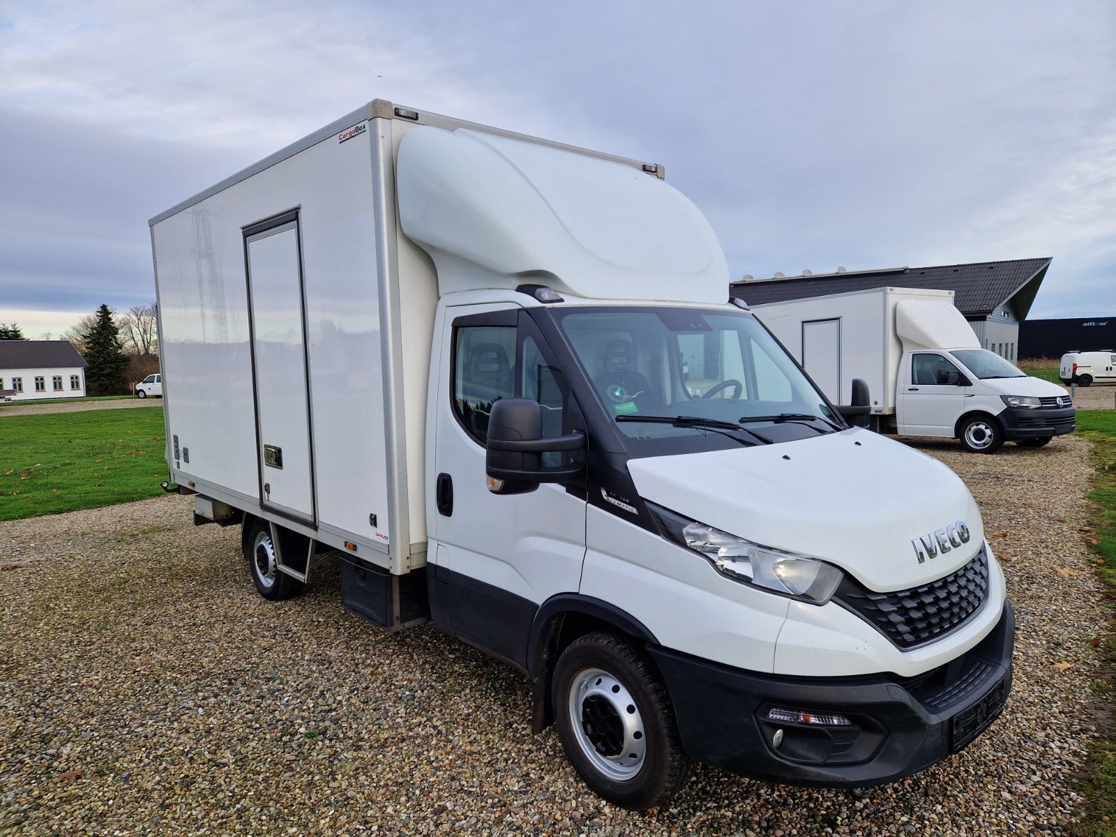 Billede af Iveco Daily 2,3 35S14 Alukasse m/lift AG8