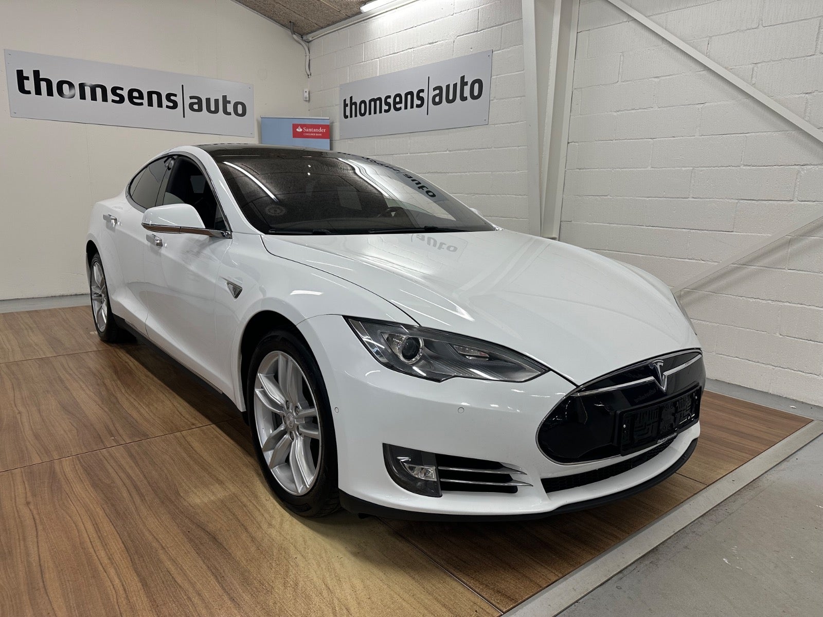 Tesla Model S 2016