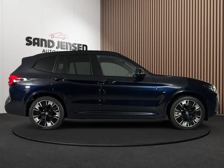 BMW iX3 Charged Plus M-Sport
