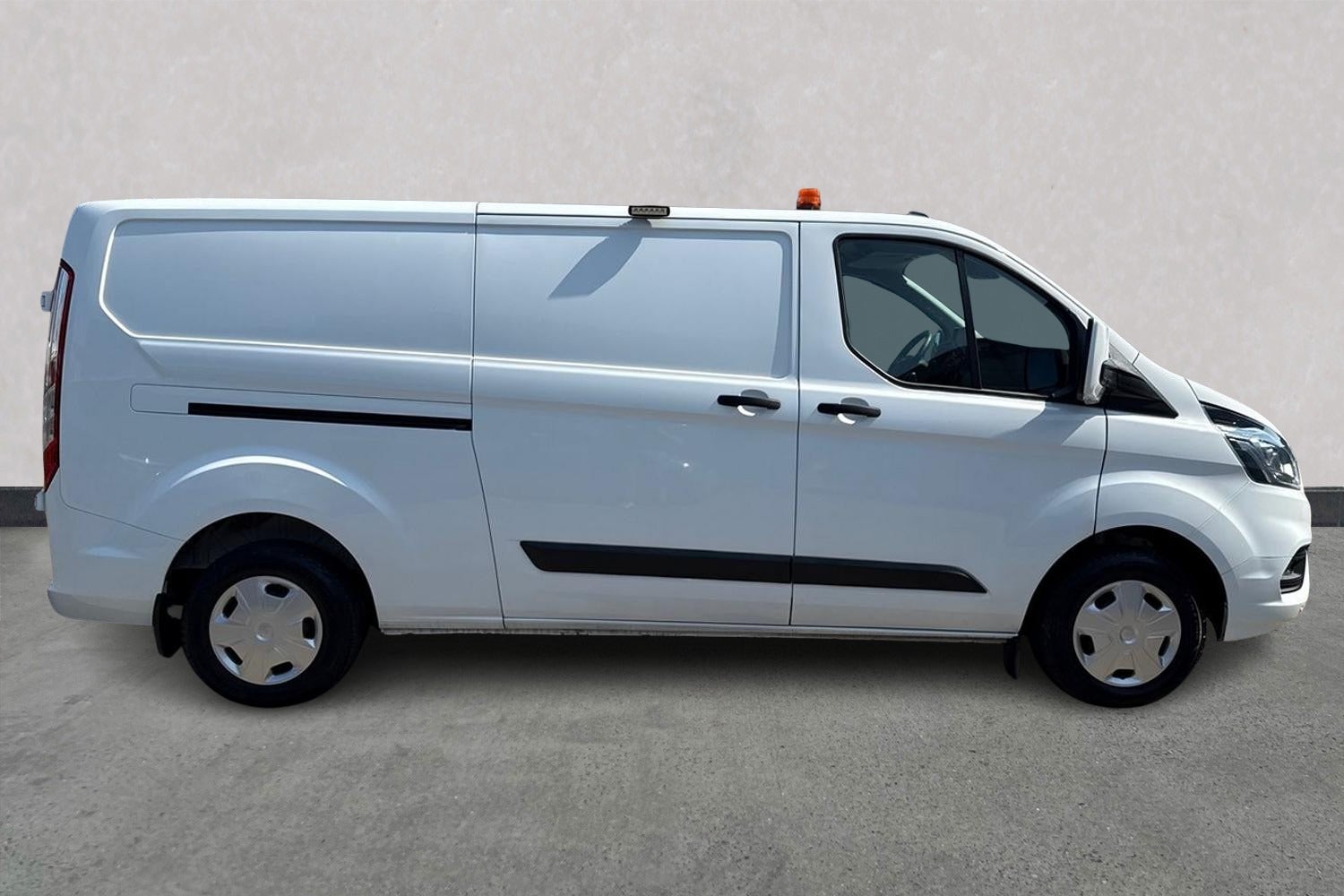 Billede af Ford Transit Custom 300L 2,0 TDCi 130 Trend