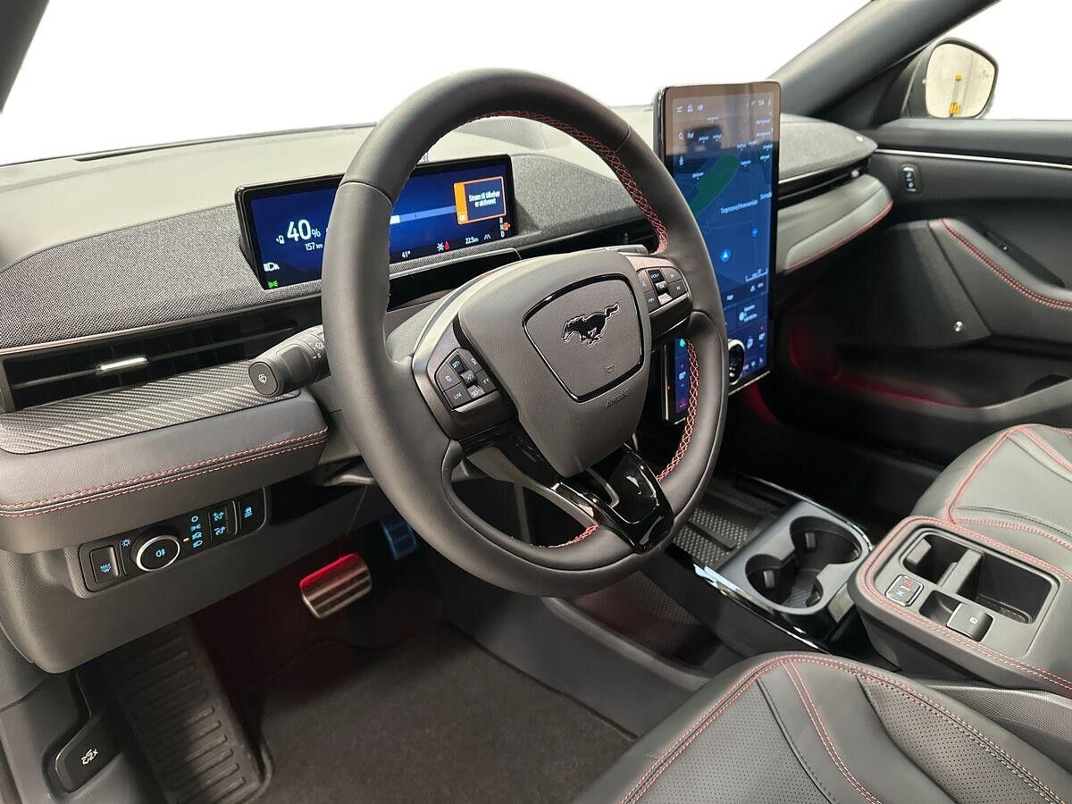 Ford Mustang Mach-E Premium Extended Range billede 3