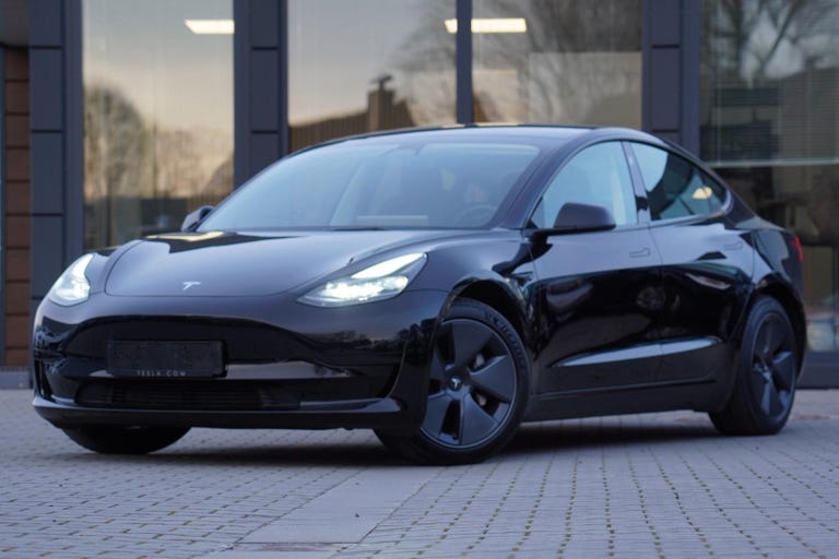 Tesla Model 3 Long Range AWD