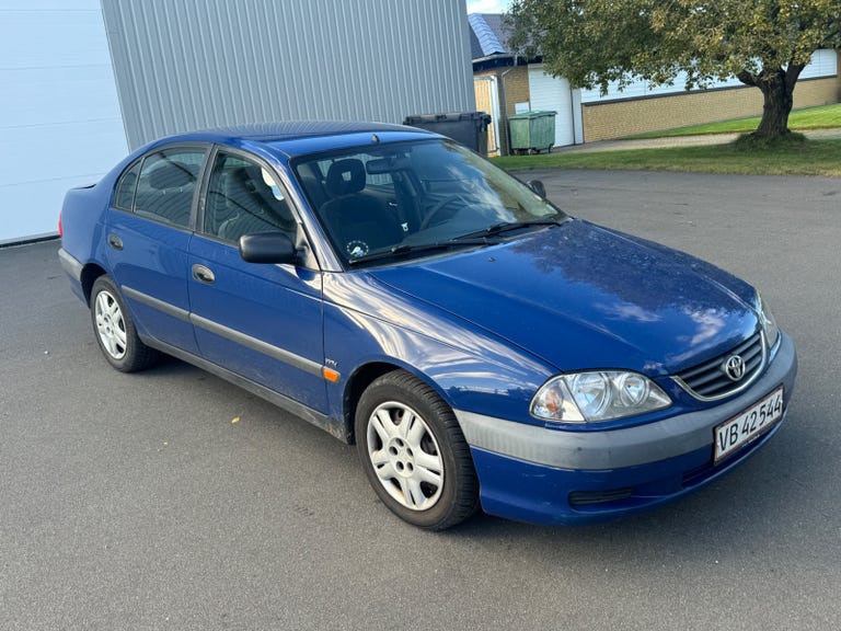 Toyota Avensis VVT-i Terra