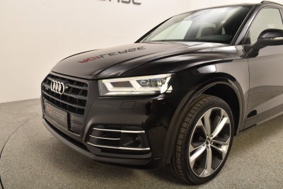 Audi Q5 TFSi e Sport quattro S-tr.