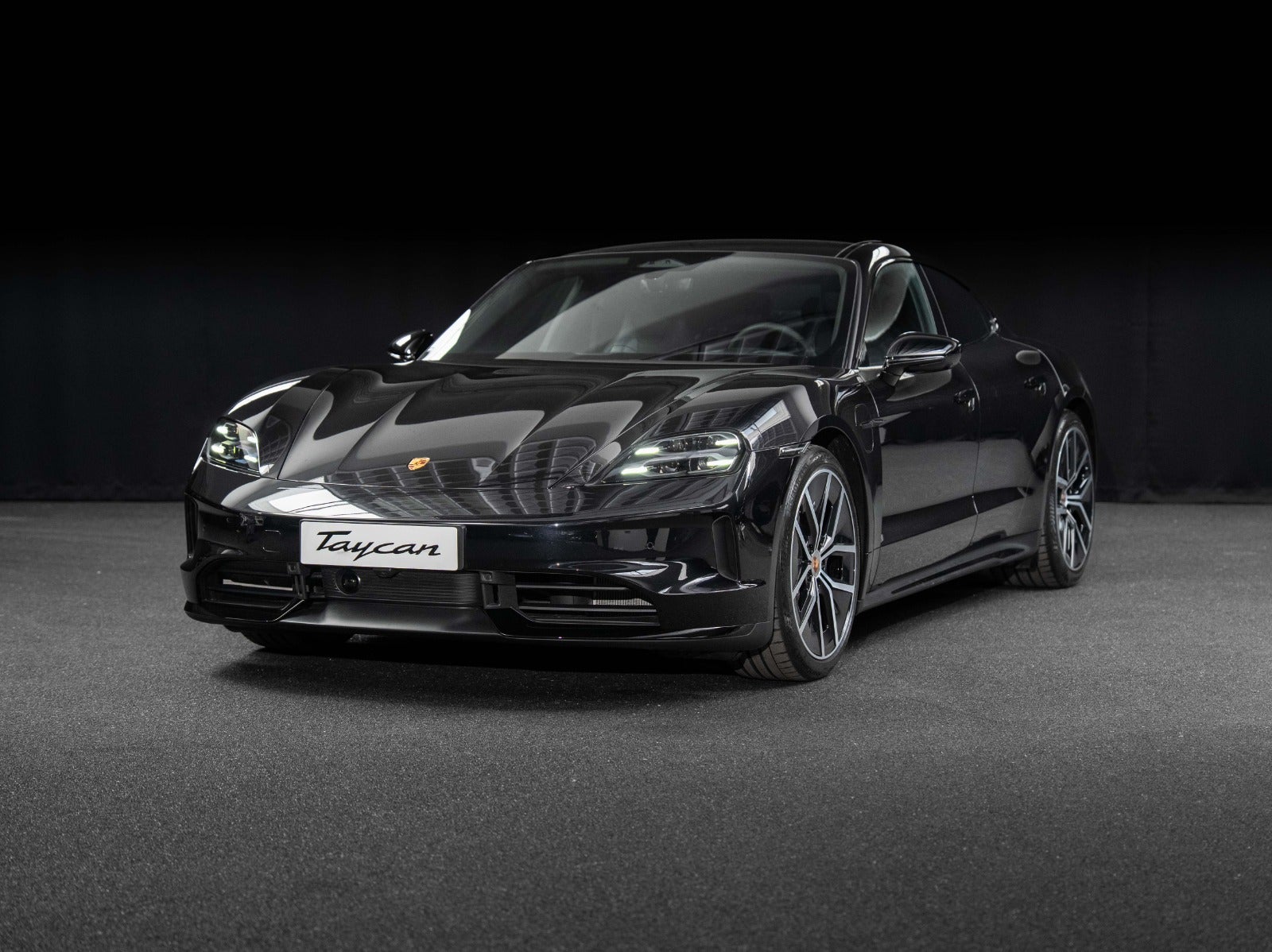 Gallery image 1 of 20