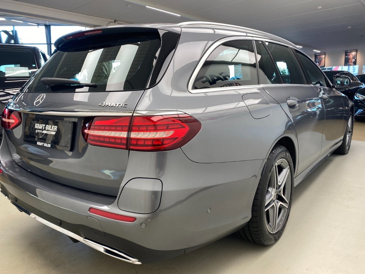 Billede af Mercedes E300 de 2,0 AMG Line stc. aut. 4Matic