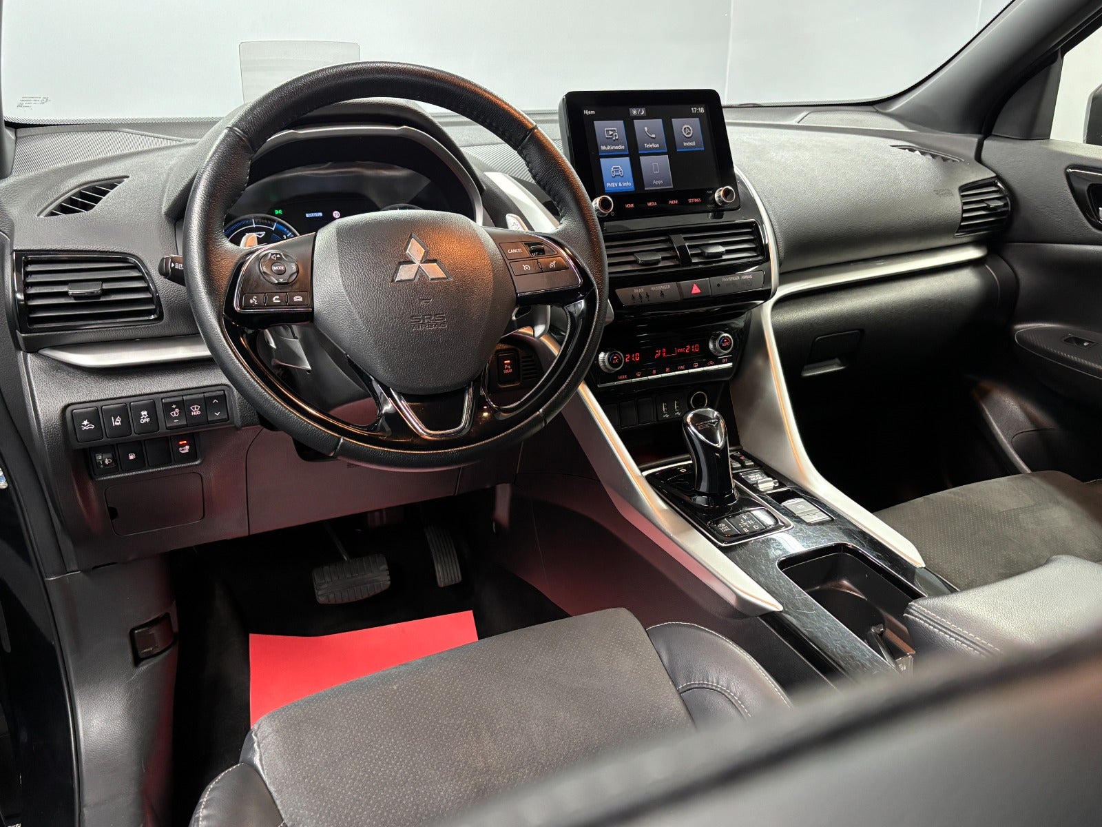 Billede af Mitsubishi Eclipse Cross 2,4 PHEV Invite CVT 4WD