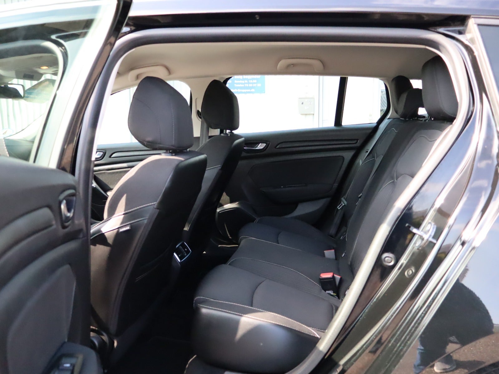Billede af Renault Megane IV 1,3 TCe 140 Zen Sport Tourer EDC
