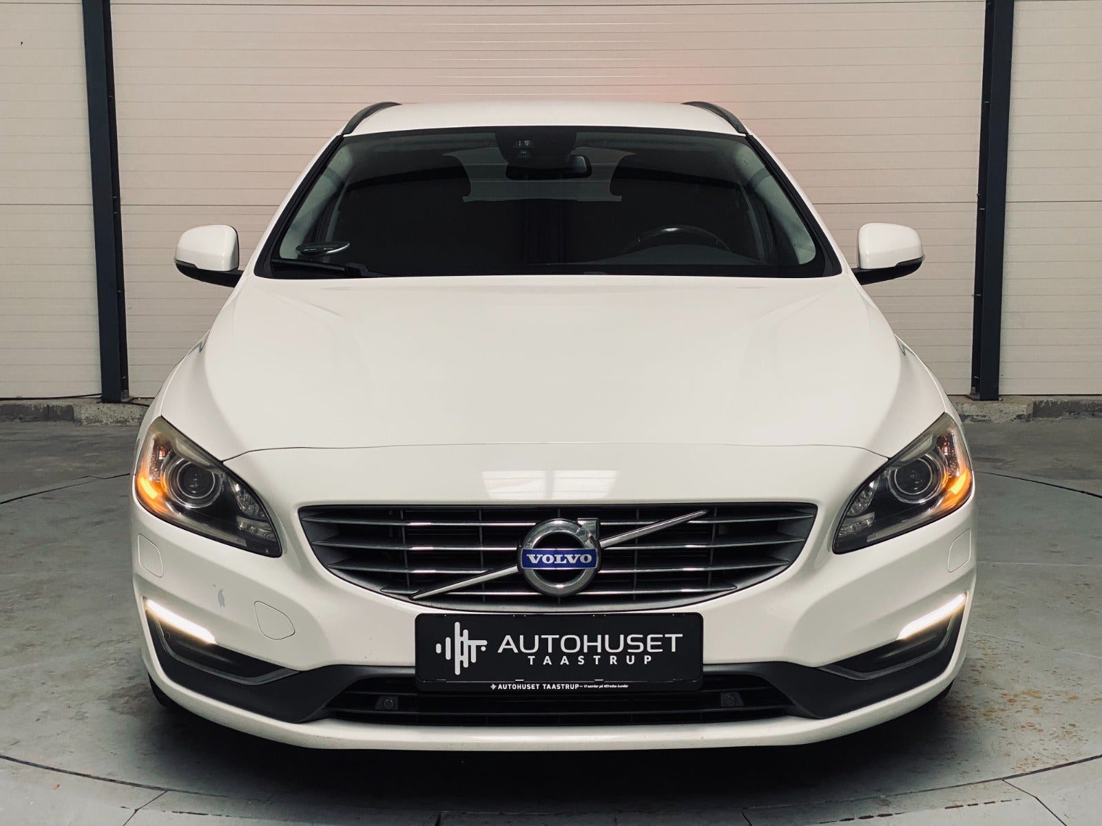 Billede af Volvo V60 2,0 D4 181 Momentum aut.