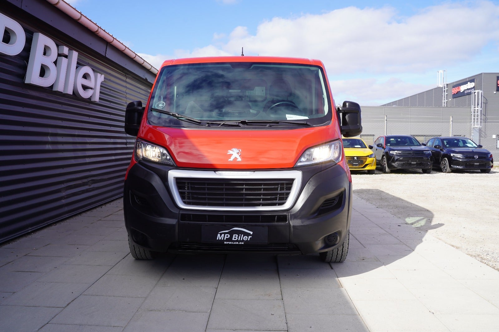 Billede af Peugeot Boxer 330 2,0 BlueHDi 130 L2H2