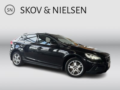 Volvo V40 CC 2,0 D3 150 Summum aut. 5d