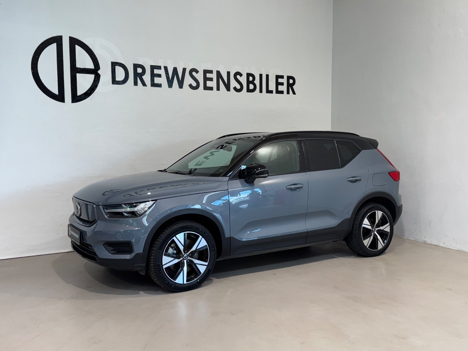 Volvo XC40 P6 ReCharge R-Design A
