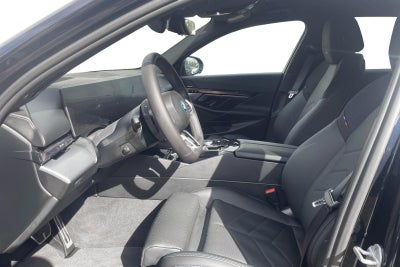 BMW i5 eDrive40 Fully Charged BMW i5 eDrive40 Fully Charged - 4