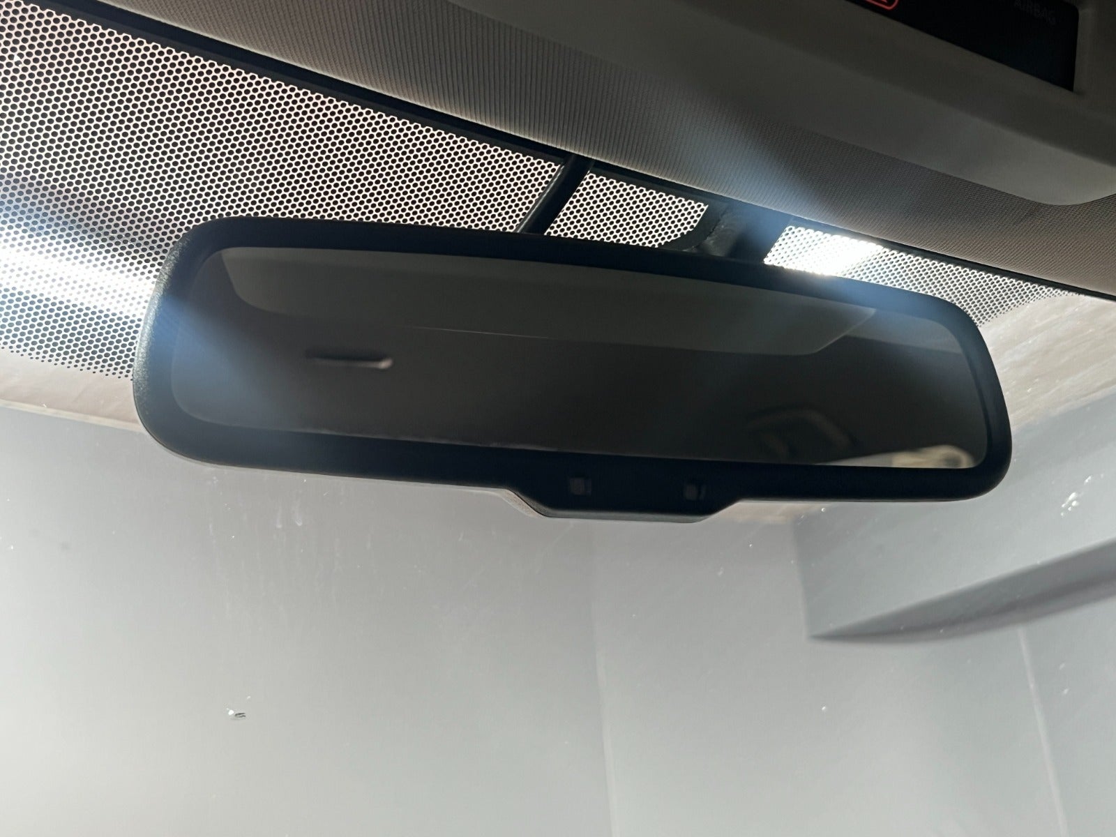 Billede af Mitsubishi Outlander 2,4 PHEV Inform+ CVT 4WD