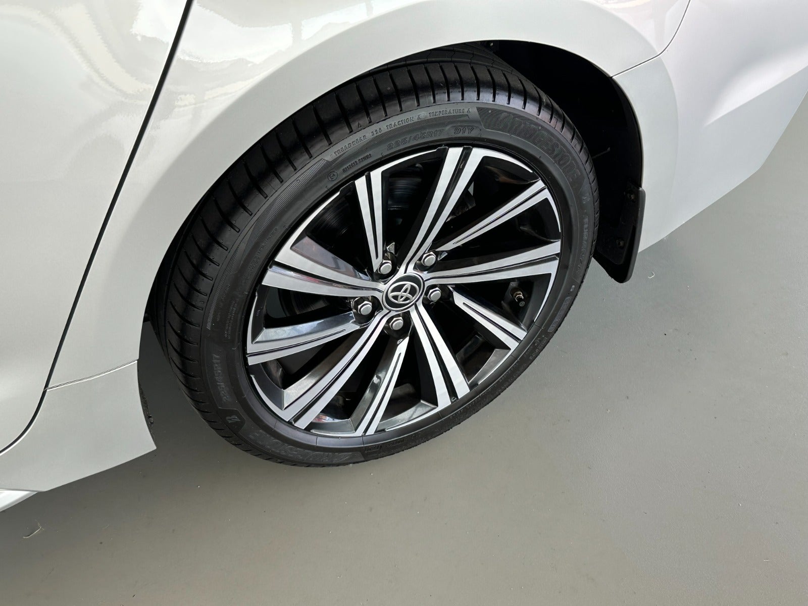 Billede af Toyota Corolla 2,0 Hybrid H3 Premium Touring Sports MDS