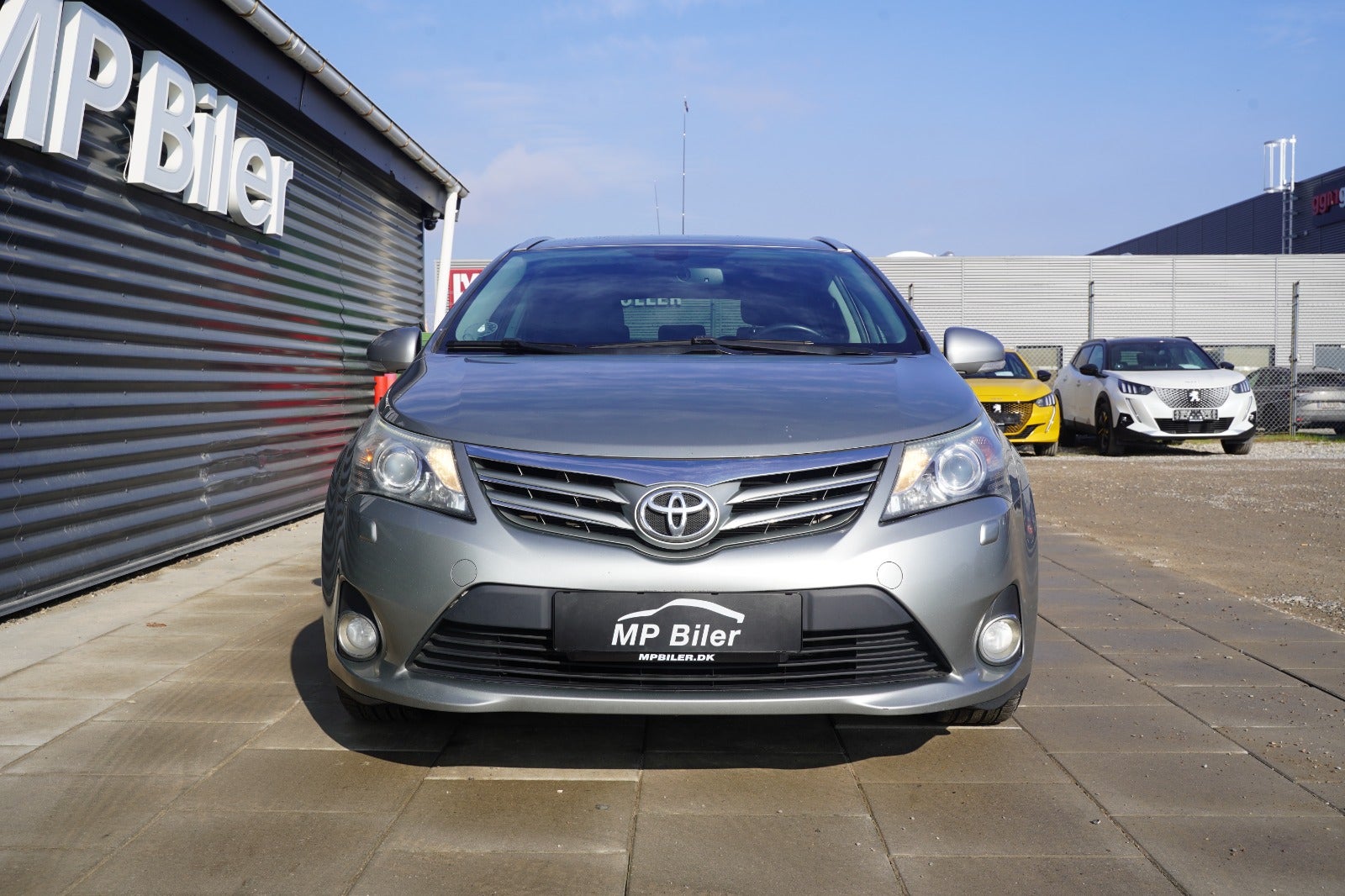 Billede af Toyota Avensis 1,8 VVT-i T2 Premium stc.
