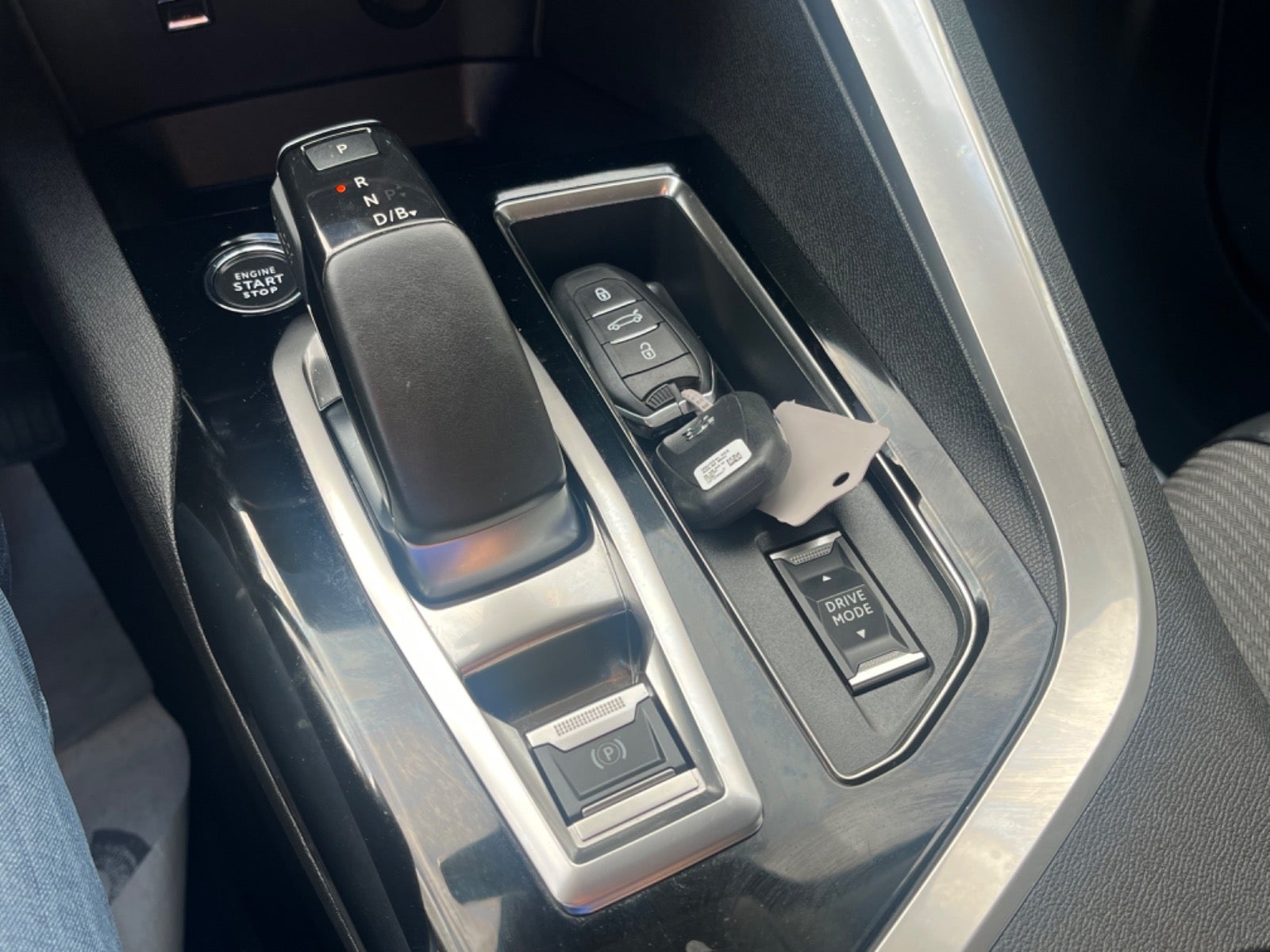 Billede af Peugeot 3008 1,6 Hybrid Allure Pack EAT8