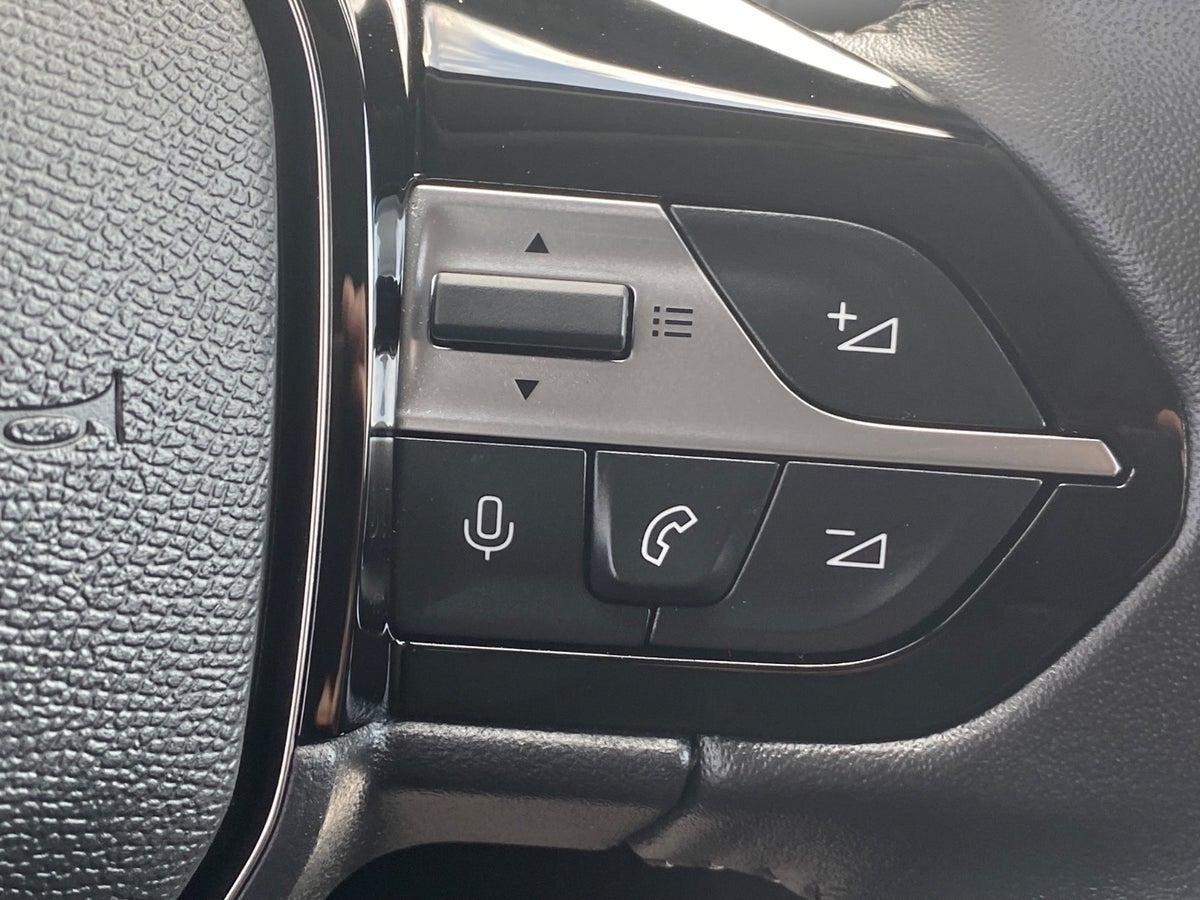 Billede af Peugeot 308 1,6 Hybrid First Selection EAT8