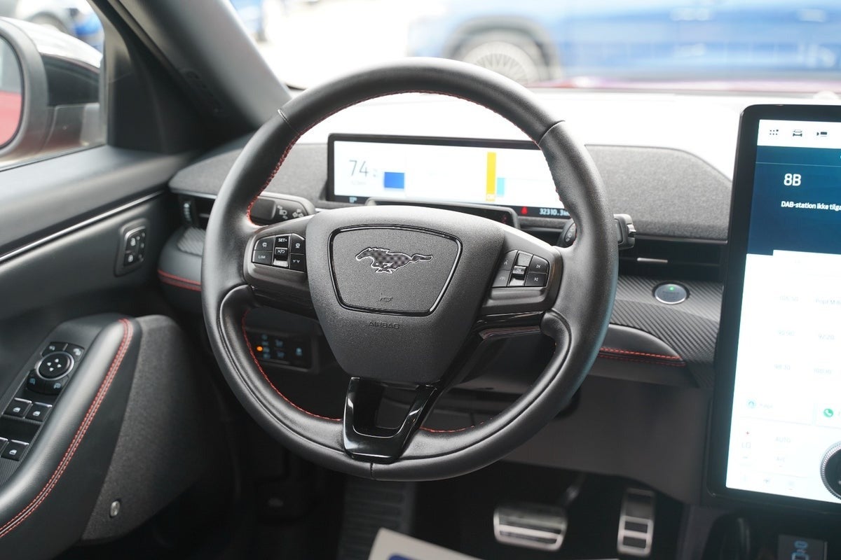 Billede af Ford Mustang Mach-E 98 Premium Extended Range