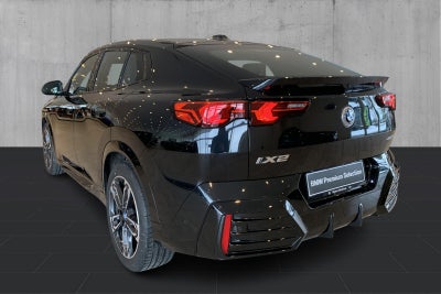 BMW iX2 eDrive20 M-Sport - 2