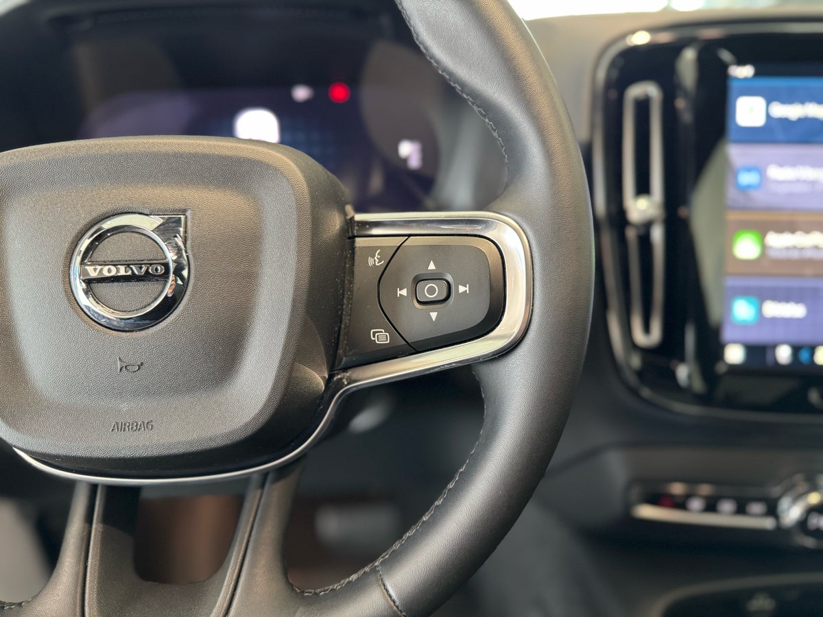 Volvo EX40 Extended Range Black Edition billede 16
