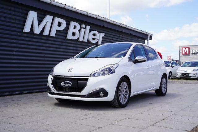 Peugeot 208 1,6 BlueHDi 100 Allure Sky