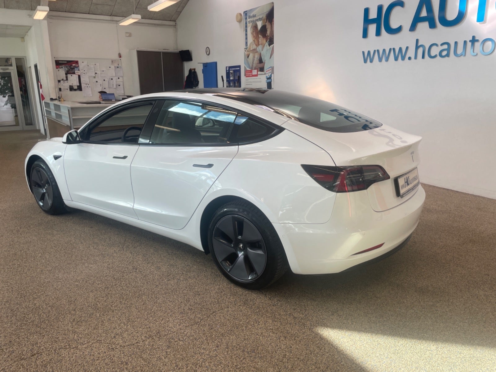 Tesla Model 3 2021