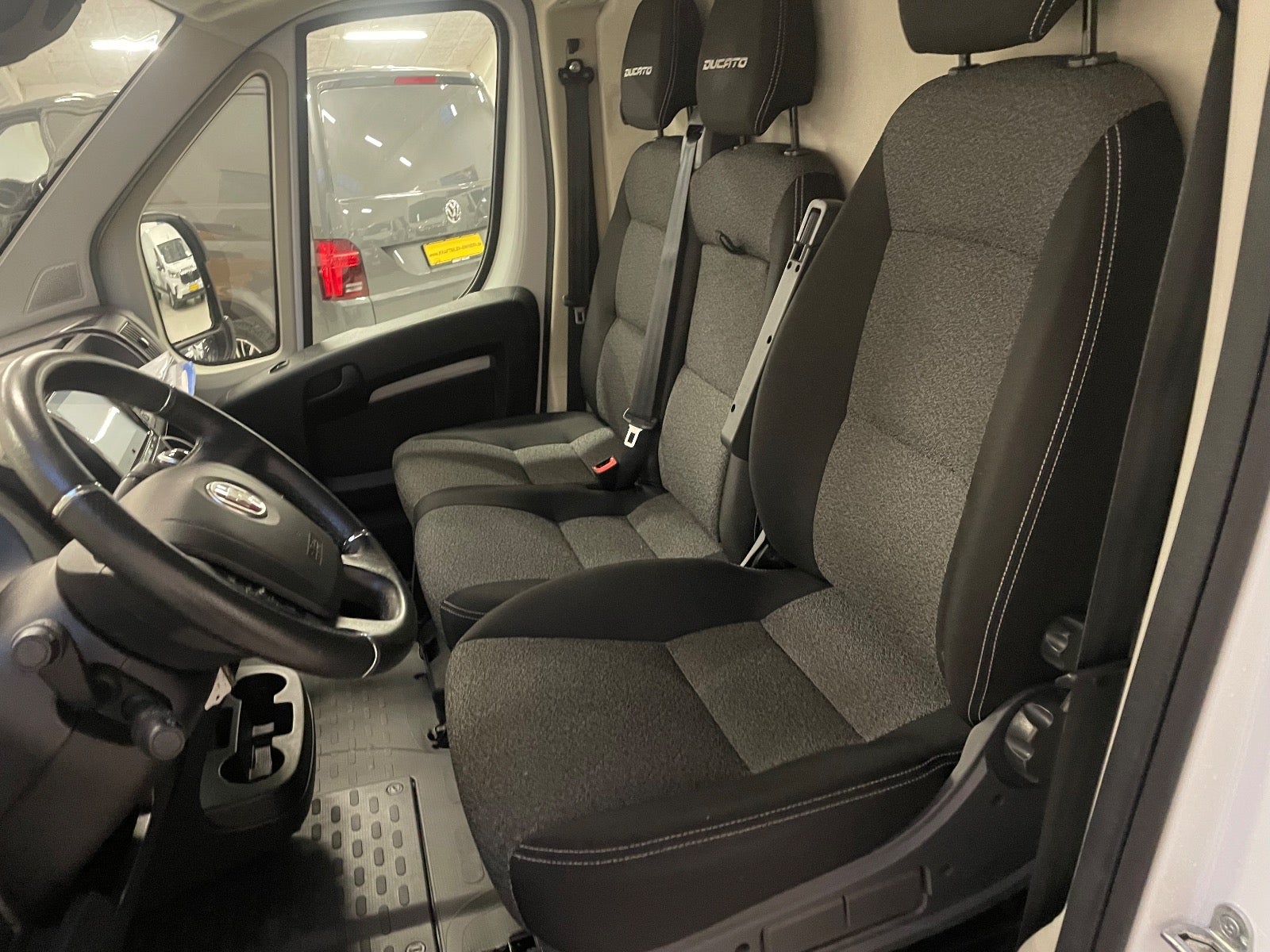 Billede af Fiat Ducato 35 Maxi 2,2 MJT 160 Kassevogn L3H2 aut.