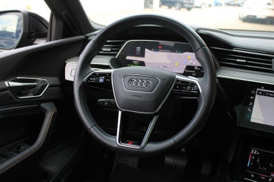 Audi e-tron Black Edition S-line quattro