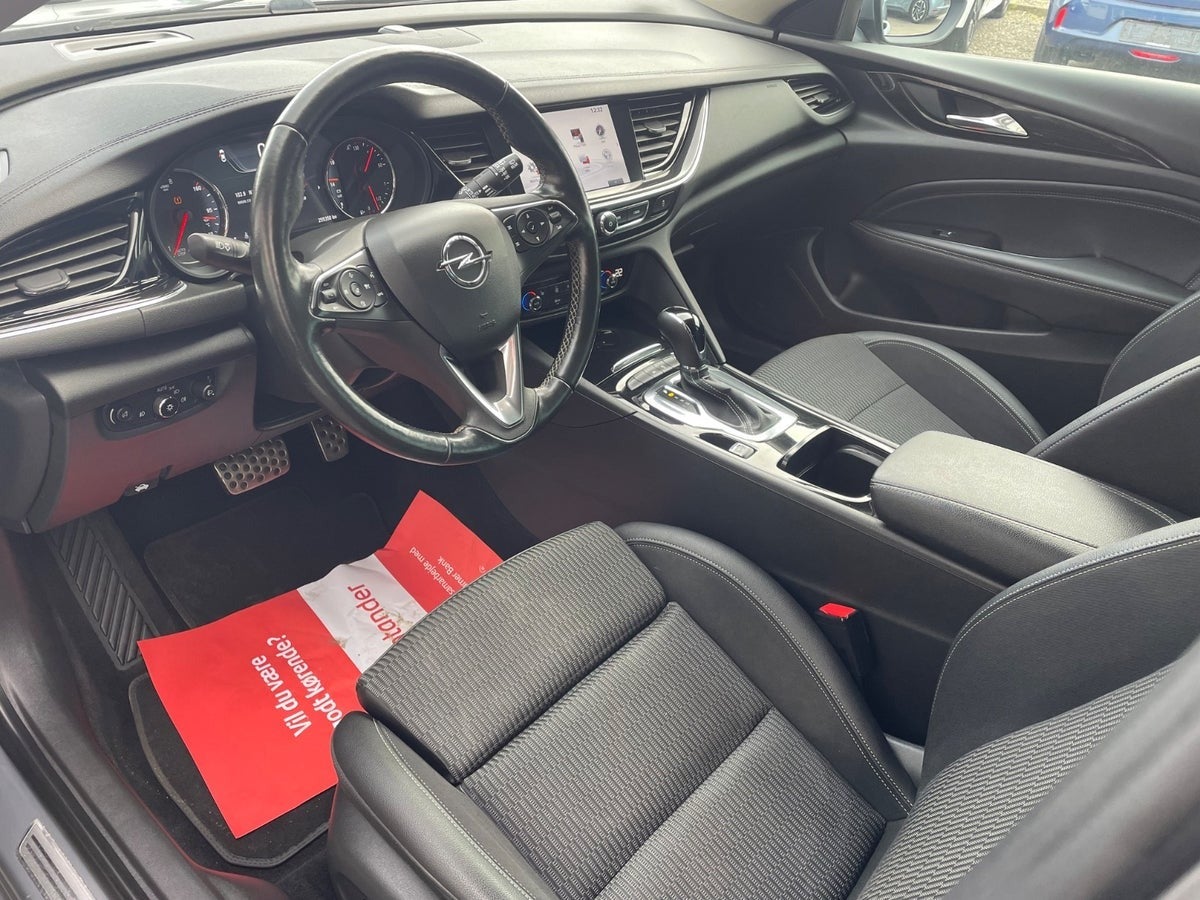 Billede af Opel Insignia 1,5 T 165 Dynamic Sports Tourer aut.