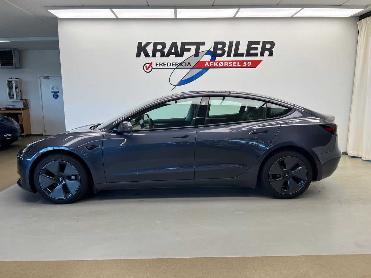 Billede af Tesla Model 3  Standard Range+ RWD