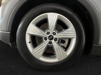 Audi Q4 e-tron Business