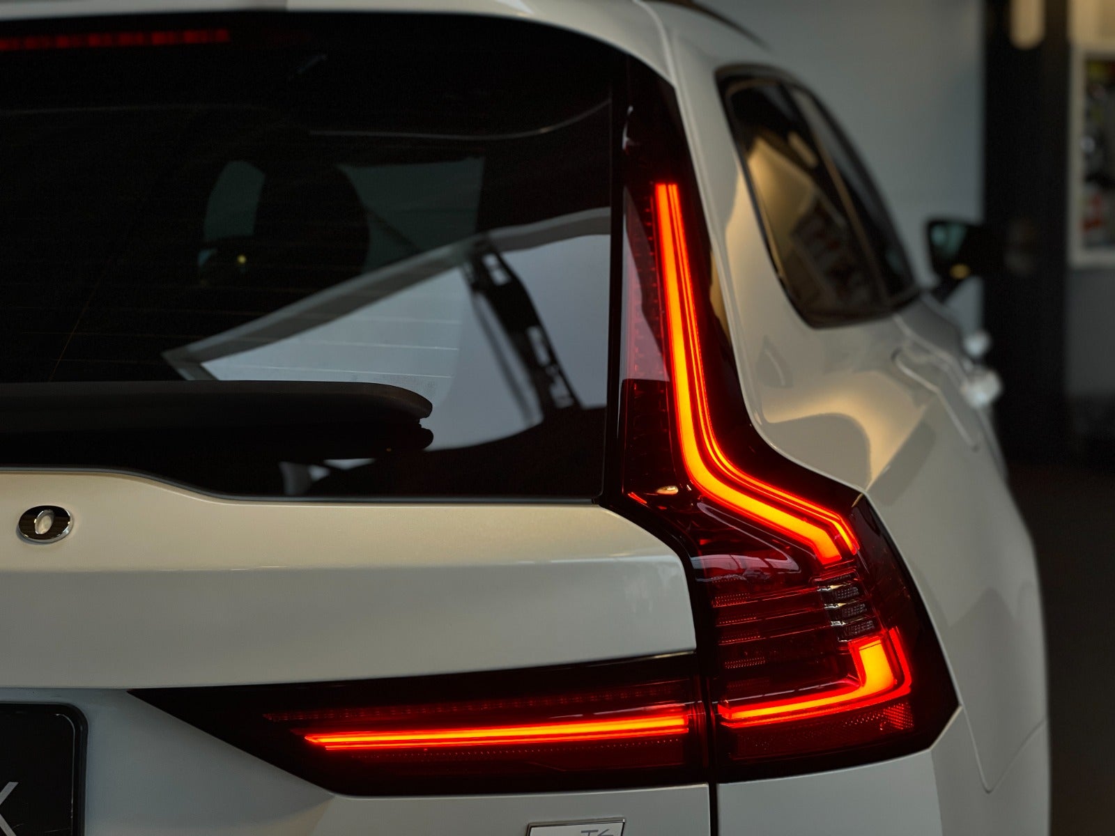 Volvo V90 T6 ReCharge R-Design aut. AWD