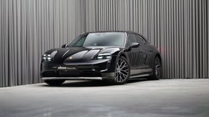 Porsche Taycan 4 Performance+ Cross Turismo