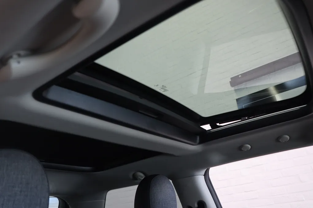 MINI Cooper SE Camden Edition