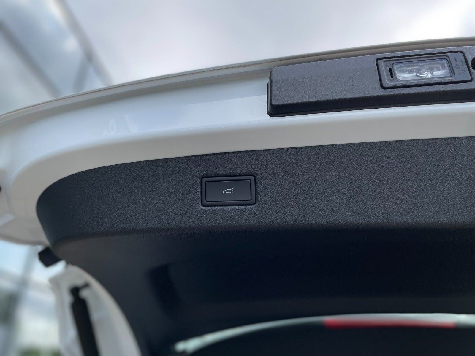 Ford Explorer Premium Extended Range AWD