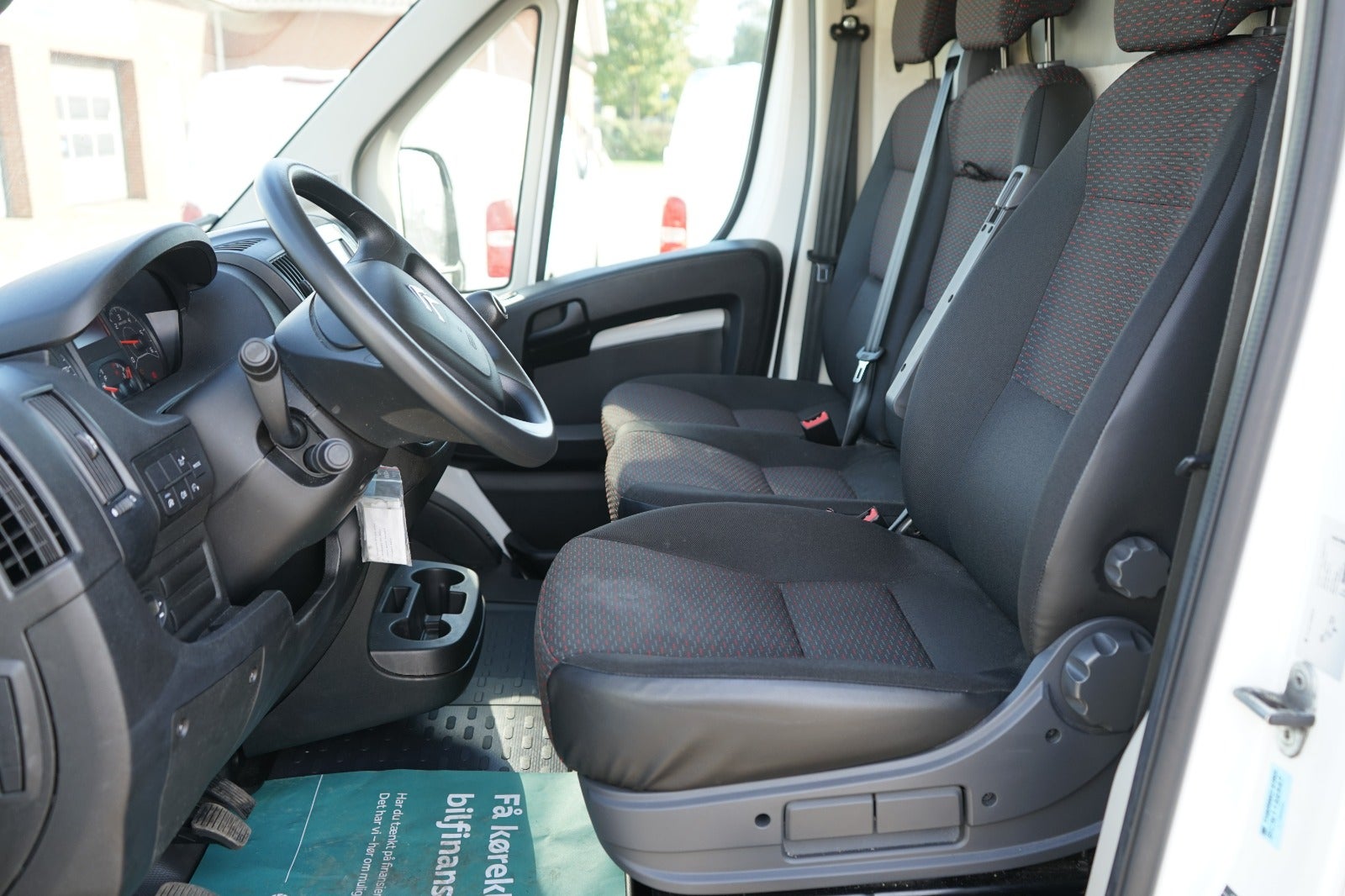 Billede af Citroën Jumper 35+ 2,2 BlueHDi 165 L3H2 Kølevogn