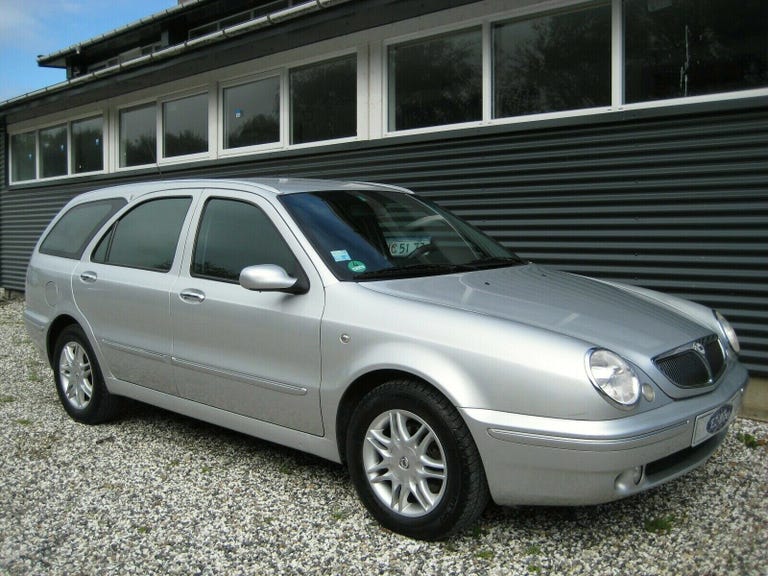 Lancia Lybra JTD SW