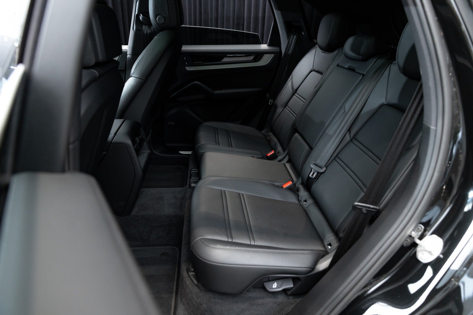 Gallery image 18 of 18