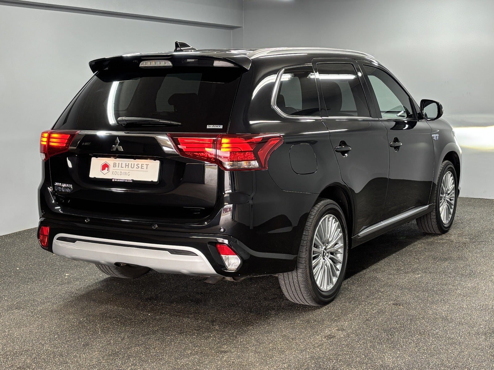 Billede af Mitsubishi Outlander 2,4 PHEV Instyle CVT 4WD