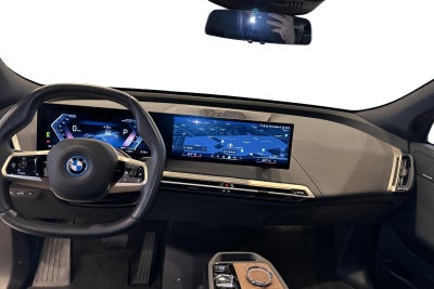 BMW iX xDrive40 Supercharged
