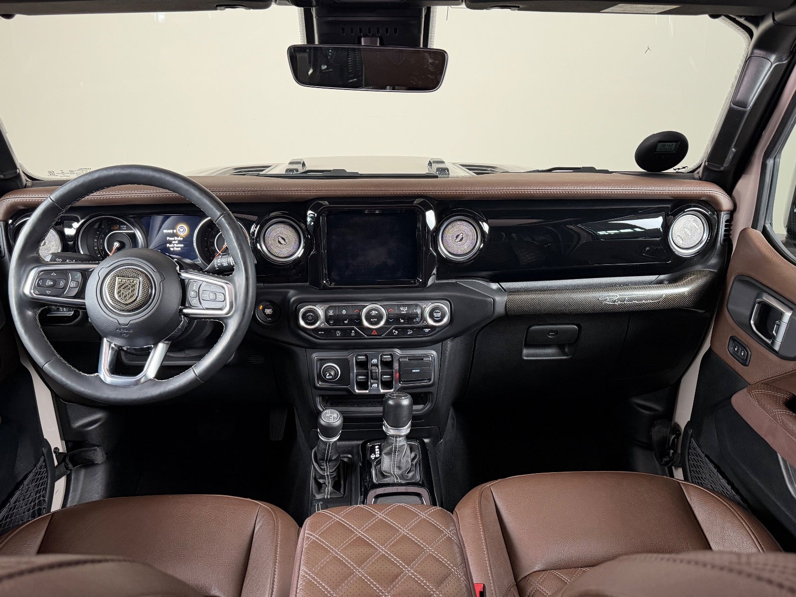 Jeep Wrangler Unlimited 2,0 T Brute Sky One aut. 4×4 4d - 10