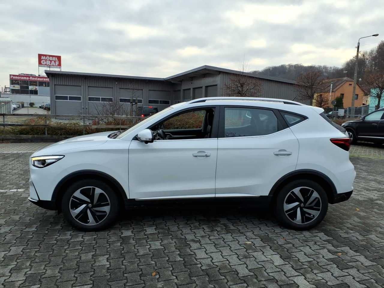 MG ZS Luxury