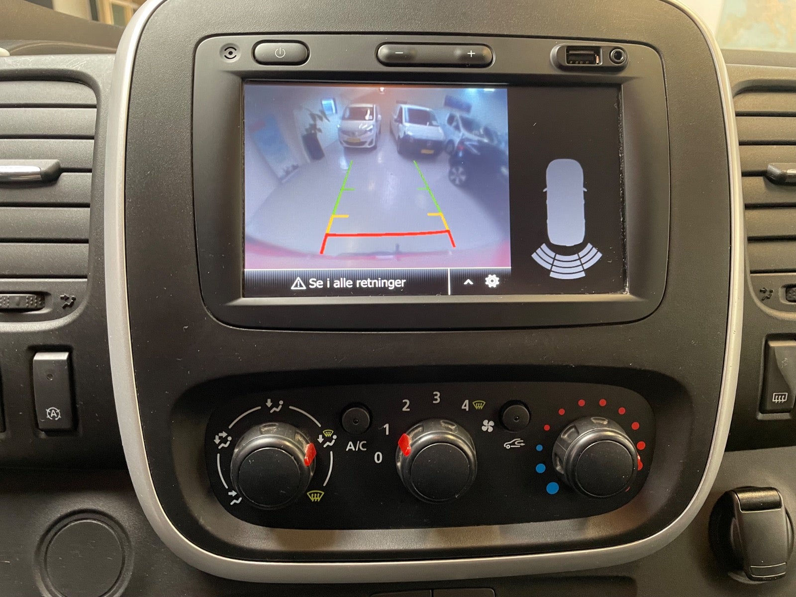 Billede af Renault Trafic T29 1,6 dCi 125 L2H1