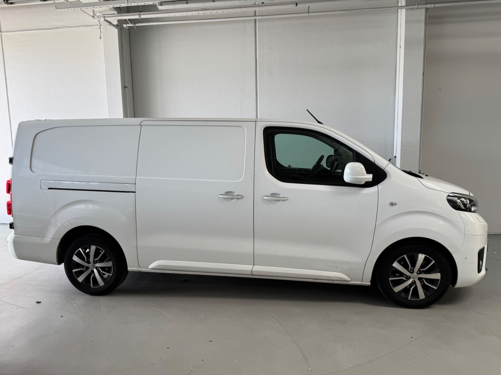Billede af Toyota ProAce 2,0 D 180 Long Comfort aut.